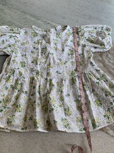 White Floral Embroidered Kurti