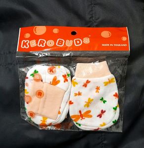 🎉 Price Drop🎉 Mitten Booties Set