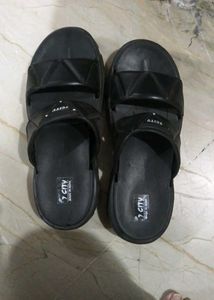 women Black Slip-On Sandals new