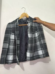 Chic Plaid Jacket small size