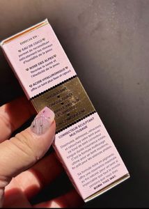 Too faced Born this way concealor - Vanilla