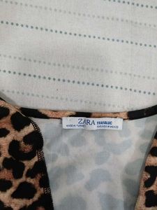 zara bodysuit size m