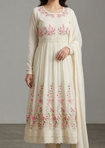 Elegant Floral Embroidered Kurta