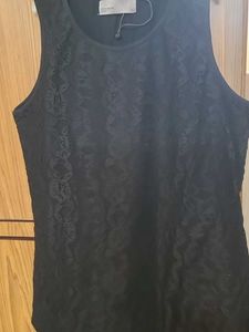 Black Lace Sleeveless Top