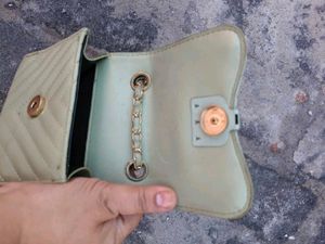 Chic Quilted Crossbody Bag