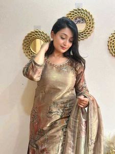 party wear kurta with dupatta