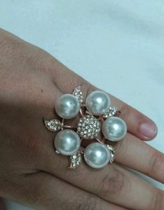 Elegant Pearl ring 💍