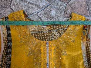 2 in 1 Elegant Yellow Kurta Dress with Intricate P