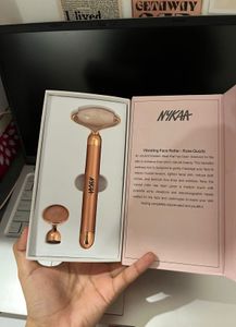 Nykaa Rose Quartz Vibrating Face Roller