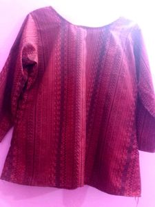 Beautiful Red Textured Top 💗