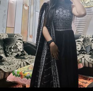 Gorgeous Long New Gown