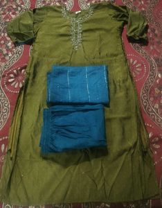 Elegant Olive Kurta Set with Blue Pants