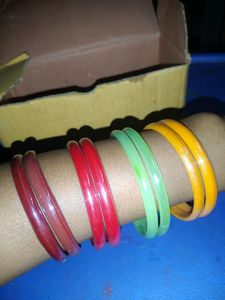 8 Sets Of Unique Ceramic Bangles