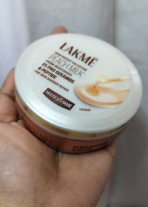 Lakme Peach Milk Creme Moisturiser