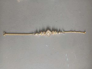 Pearl Necklace with Gold Pendant