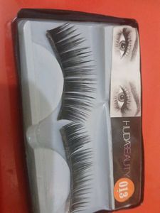 Huda Beauty False Eyelashes