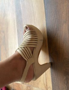 Stylish Beige Wedge Sandals