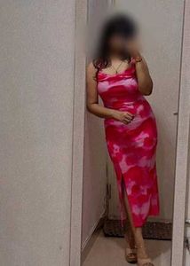 Stunning Pink Tie-Dye Midi Dress with Slit