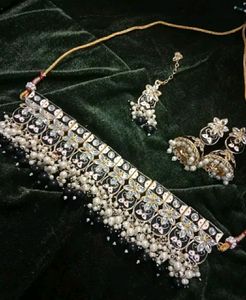PEARL ROYAL CHOKER SET (TOTALLY NEW)