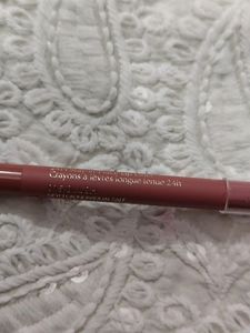 Estee Lauder Kit..(4 Products)