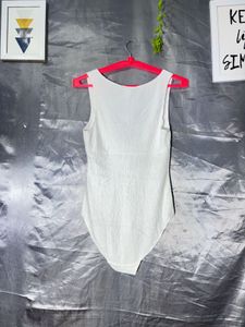 H&amp;M White Textured Bodysuit