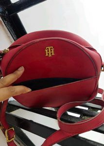 Tommy Hilfiger Red sling bag