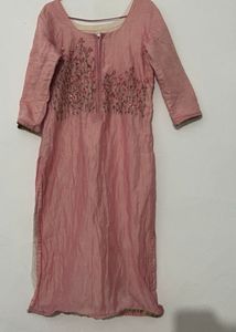 Elegant Pink Embroidered Kurta