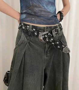 Grunge core sequenced belt