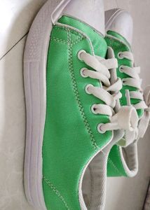 Sports Shoes With Lace