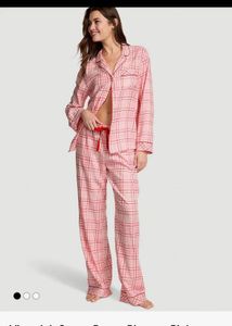 Victoria's Secret  Pajama Set