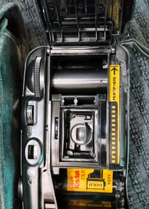 🚨Vintage Kodak Film Camera with Case