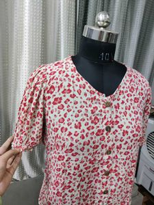 In excellent new condition top