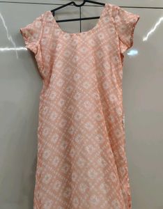 Peach Kurta Set with Dupatta (3 piece)