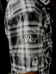 Men Regular Fit Checkered Spread Collar Casual Shi