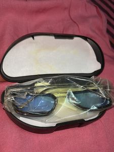 Stylish Blue Lens Sunglasses
