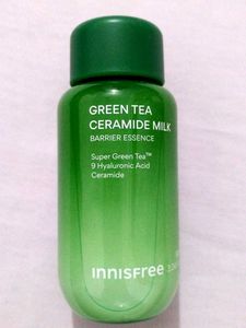 Innisfree Green Tea Ceramide Milk Barrier Essence