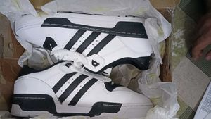Adidas Sneakers Original - White & Black