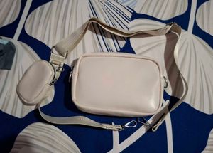 Chic Crossbody Bag with Detachable Pouch