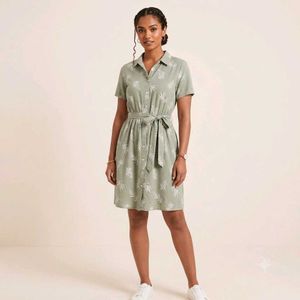leafy green top which can be casual for both malls