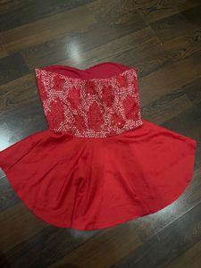 Vintage Y2K Red Strapless Top (padded)
