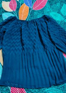 Chic Teal Pleated Long Sleeve Top