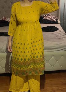 Festive Kurti Set