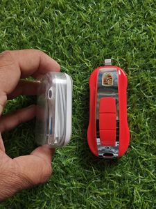 Apple EarPods with Lightning Connector power Bank
