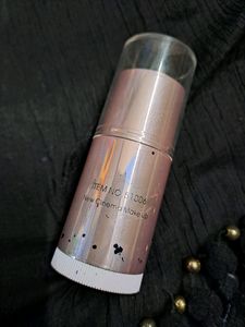 Stick Concealer With SPF-15 Vitamin-e&amp;UVB Filter