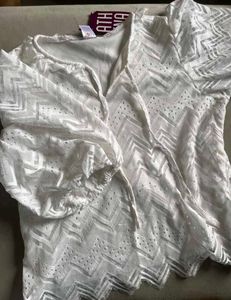 White Lace V-Neck Tunic Top