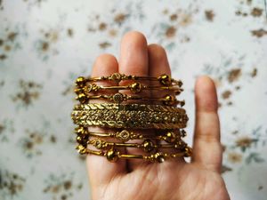 Golden Bangle set ✨🔥