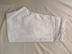 H&amp;M Men's Classic Navy Polo &amp; White Jeans Set