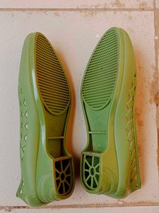 Green Ballerinas