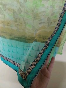 Beautiful Floral Print Saree