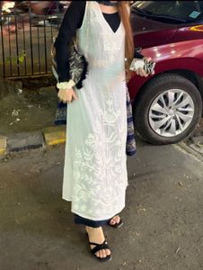 Elegant White Chikankari Kurta